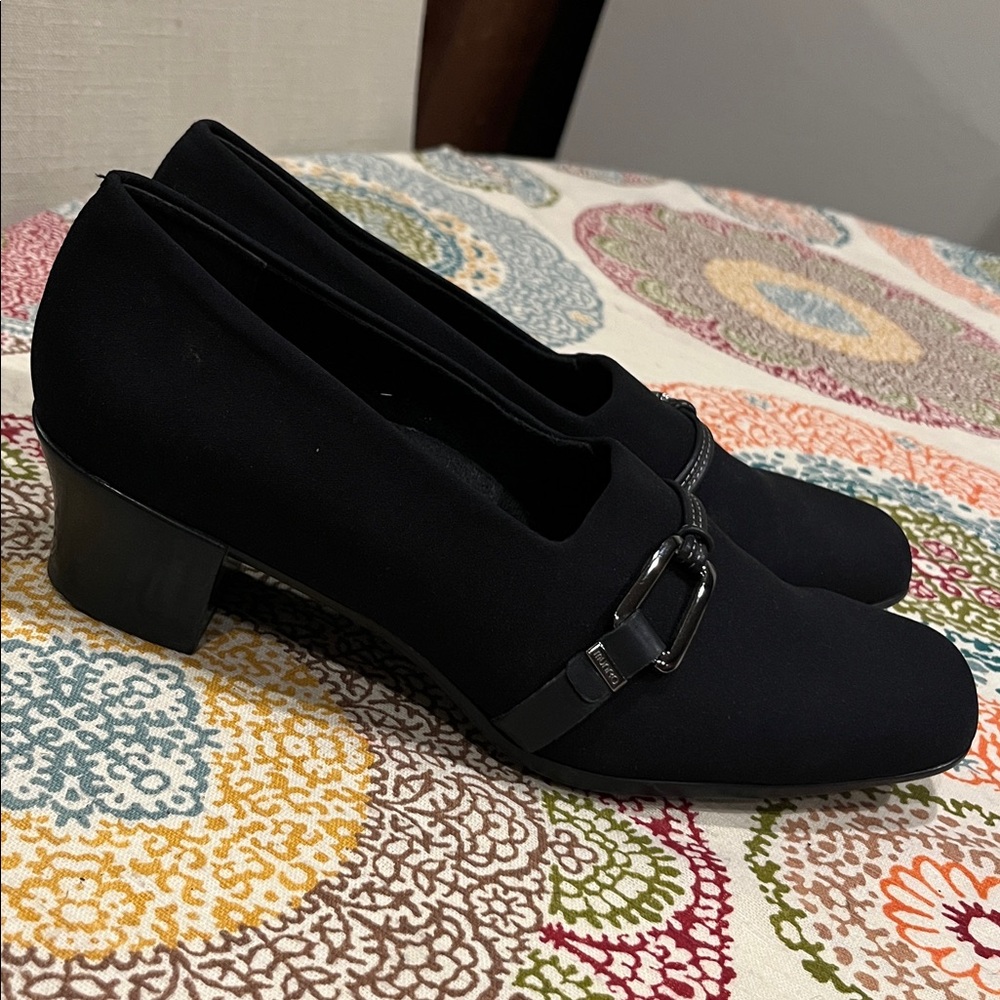 Munro American Cindi Stretch Black Pumps size 8 women’s - Picture 5 of 10